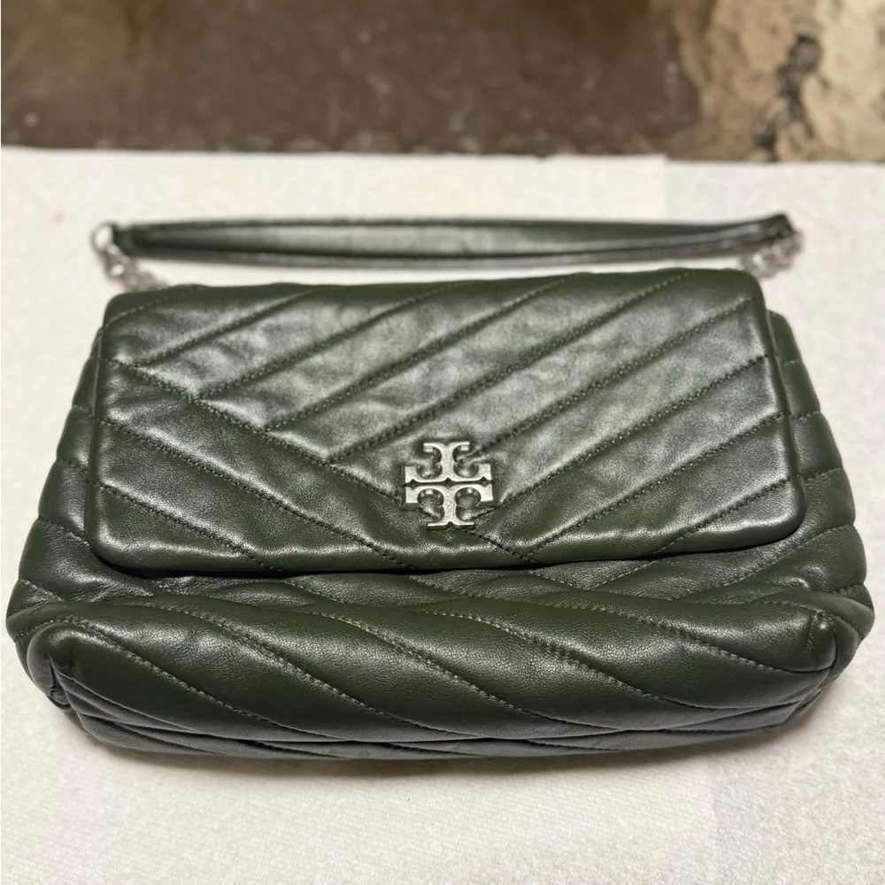 Tory Burch Kira Chevron Poblano Bag - Picture 4 of 9